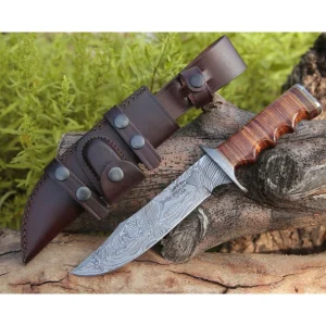 Hand-Forged Damascus Steel Chef Knife – 67 Layer Patterned Blade with Rosewood Handle